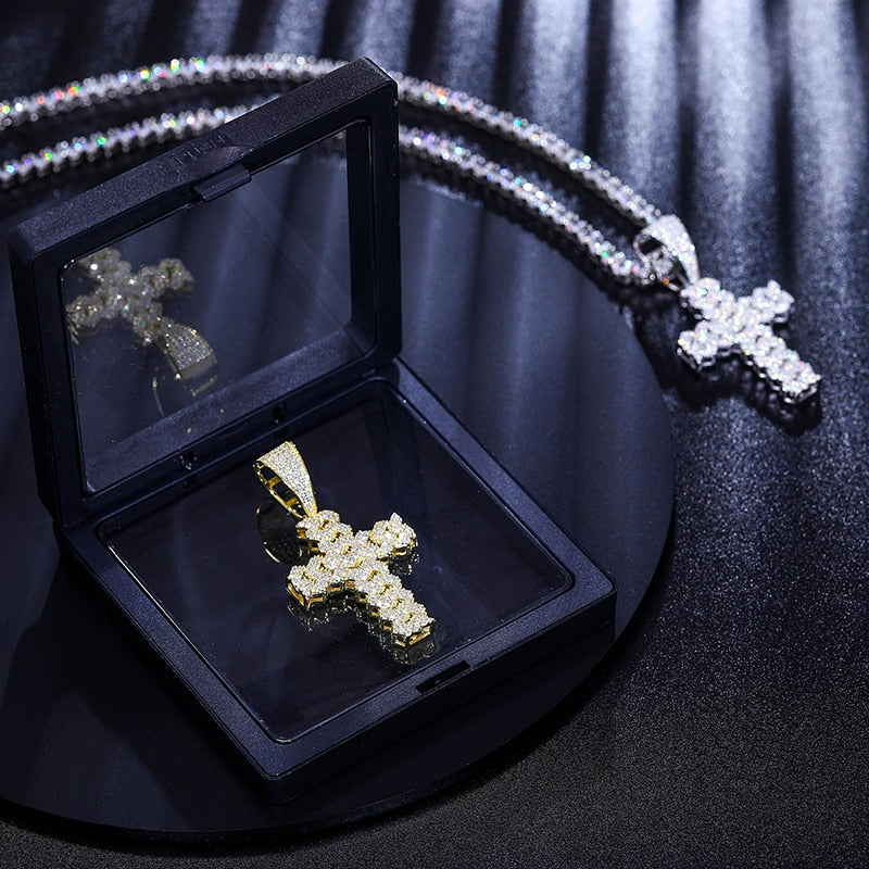 VVS1 Moissanite Cross Pendant Necklace – 925 Sterling Silver