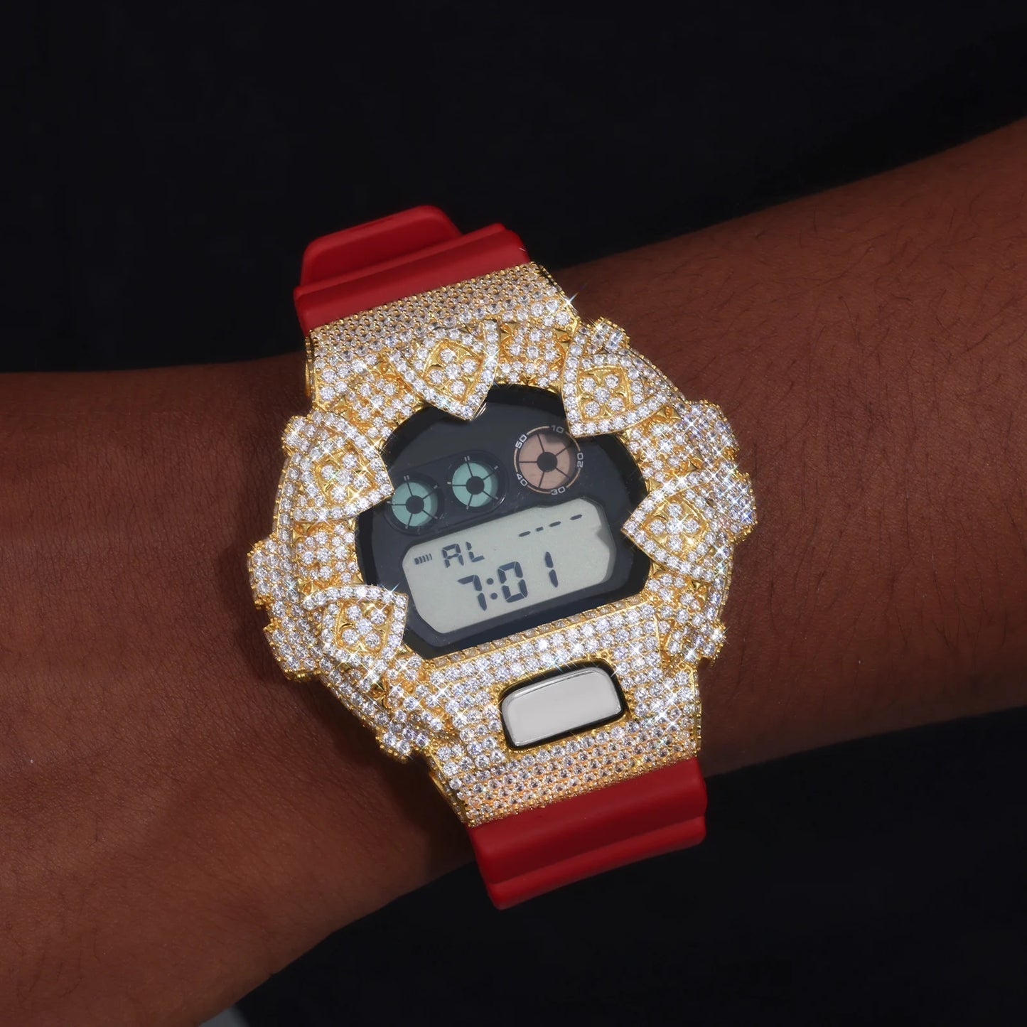 DW6900 G-Shock Four Leaf Clover Buss Down Bezel Watch Case | VVS1 Moissanite, GRA Certified