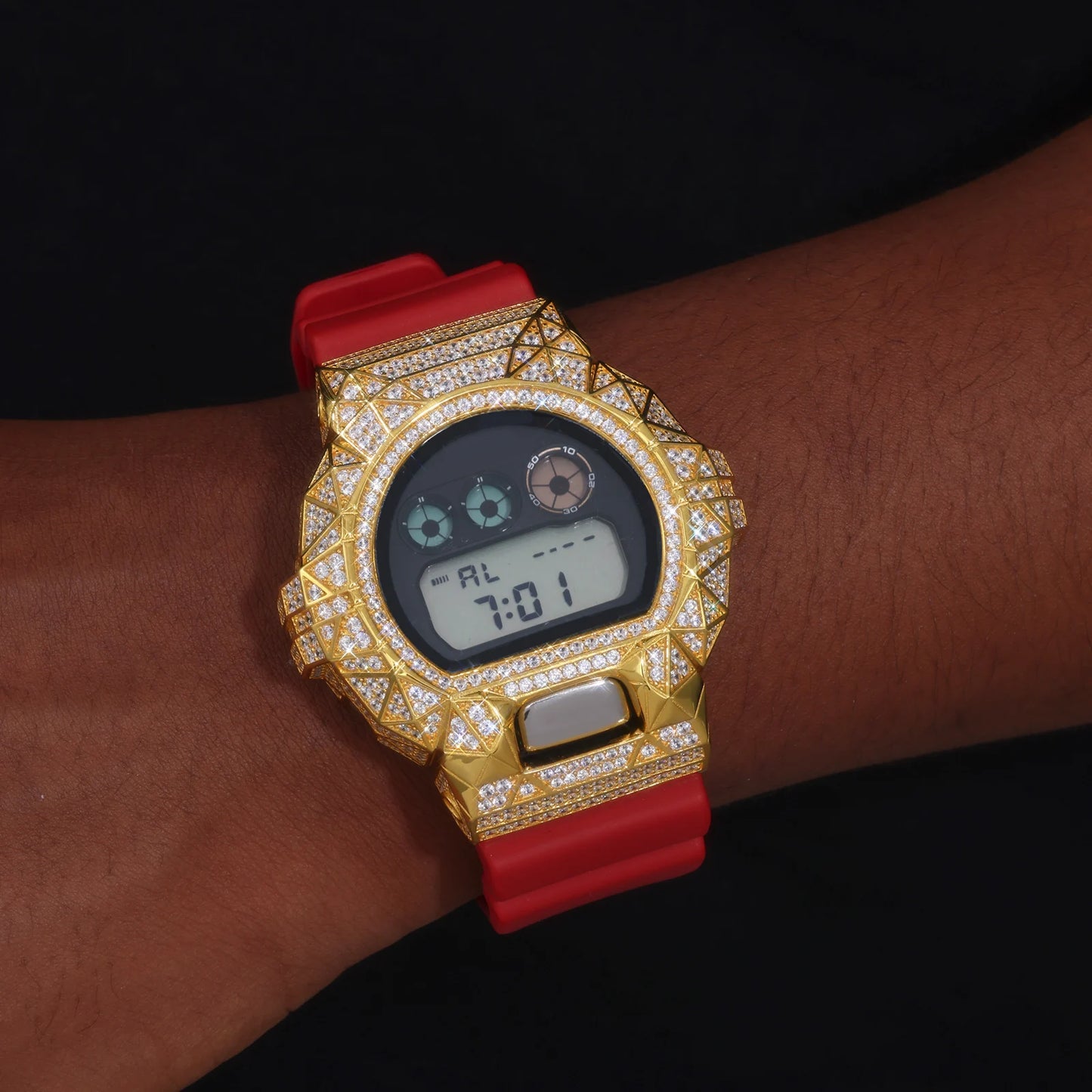 DW6900 G-Shock Pyramid Buss Down Bezel Watch Case | VVS1 Moissanite, GRA Certified