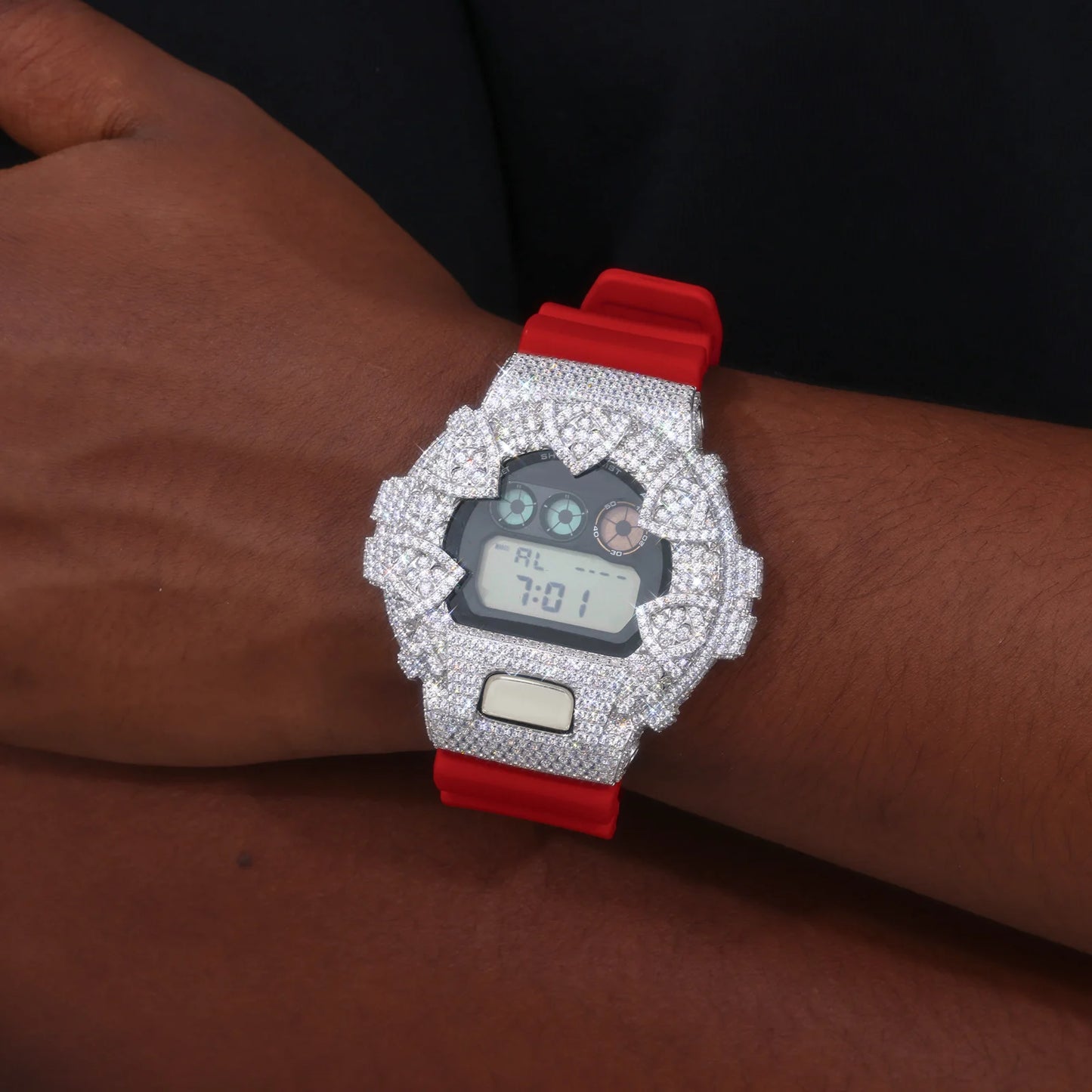 DW6900 G-Shock Four Leaf Clover Buss Down Bezel Watch Case | VVS1 Moissanite, GRA Certified